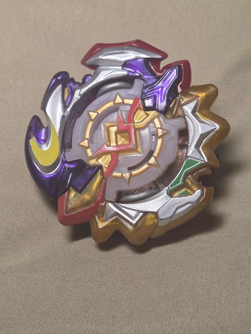 Beyblade Burst GT Wizard Fafnir Spinning Top Gold Purple Multicolor
